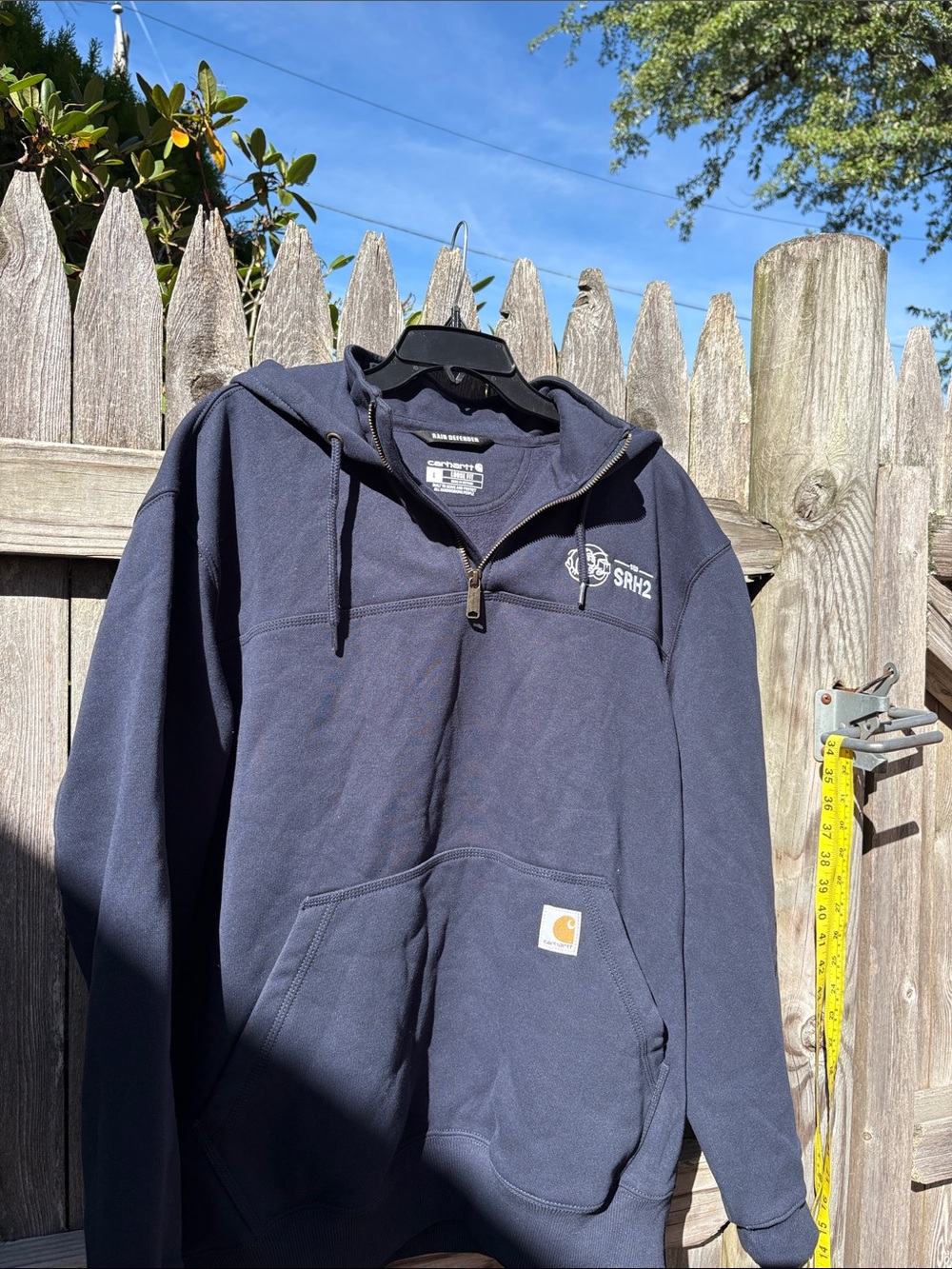 Carhartt large Rain Defender heavy duty cotton blend hoodie!!